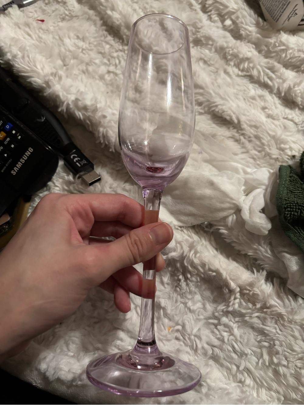 Lavender Glass Champagne Flute - Elegant Stemware